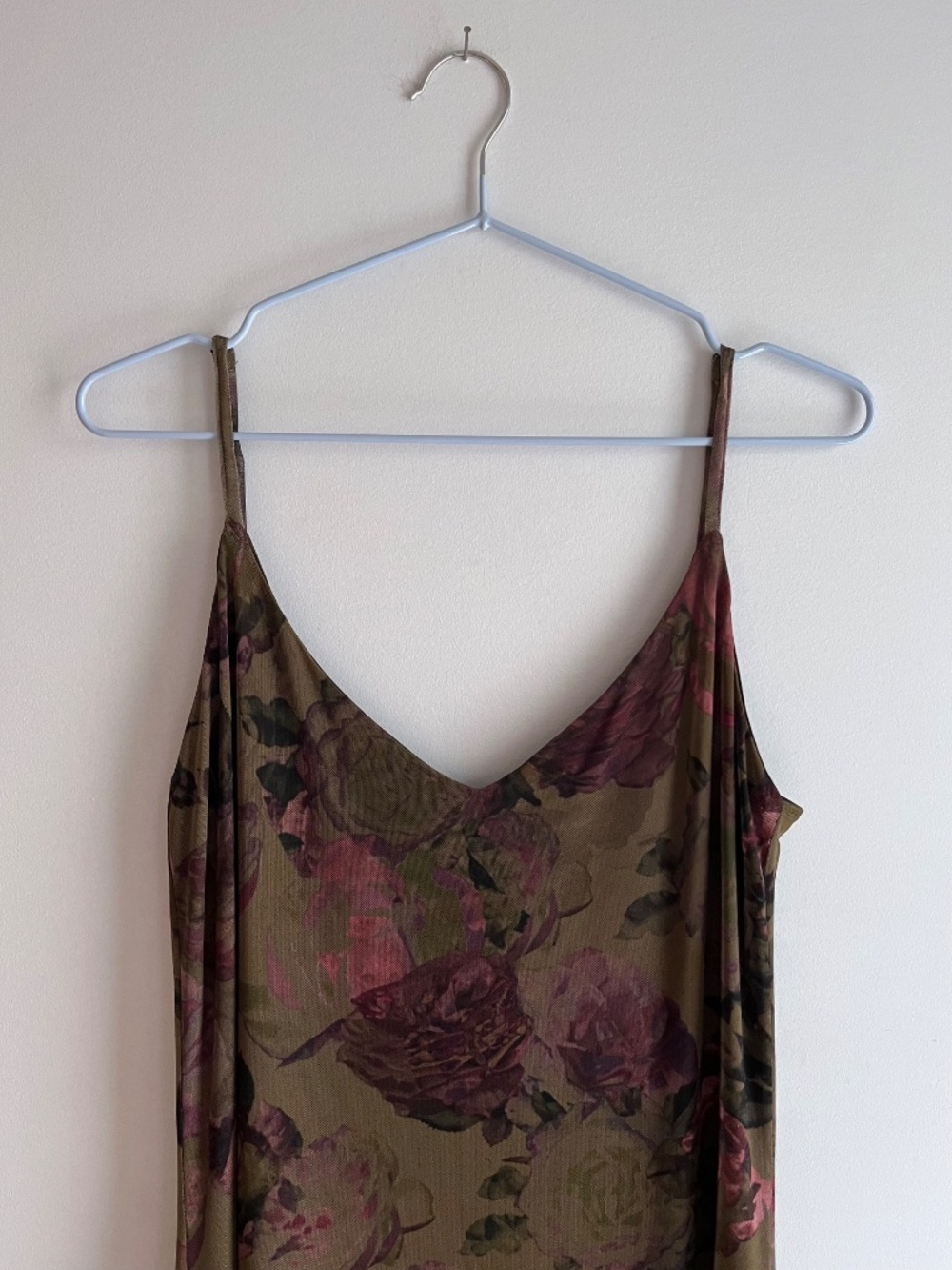 Romantic slinky rose print maxi dress in earth tones - XL - Picture 2 of 11